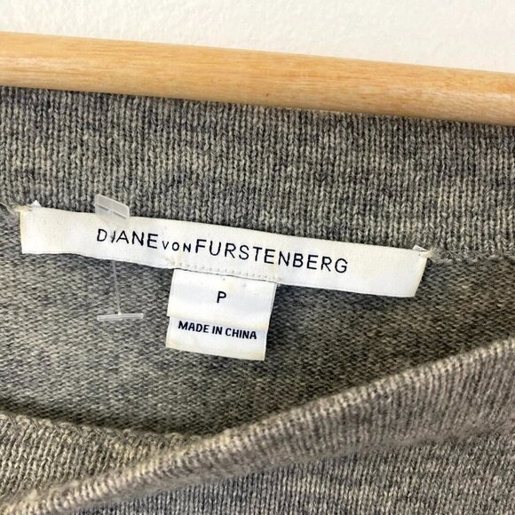 Diane Von Furstenberg Sweater Dress Size P (Small) Gray Ribbed Knit Round Neck - Picture 16 of 16